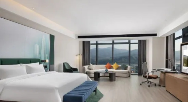 Люкс Hampton By Hilton Shenzhen Futian Huaqiangbei