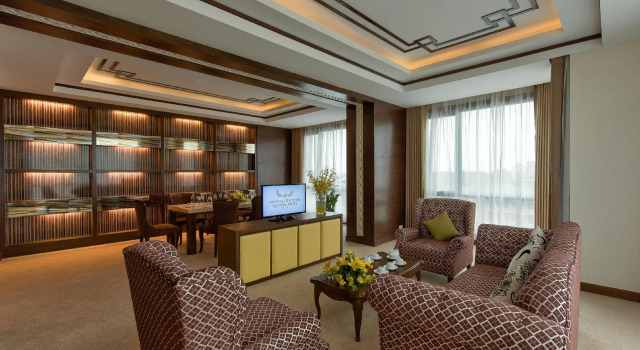 Люкс Presidential Muong Thanh Holiday Quang Binh Hotel