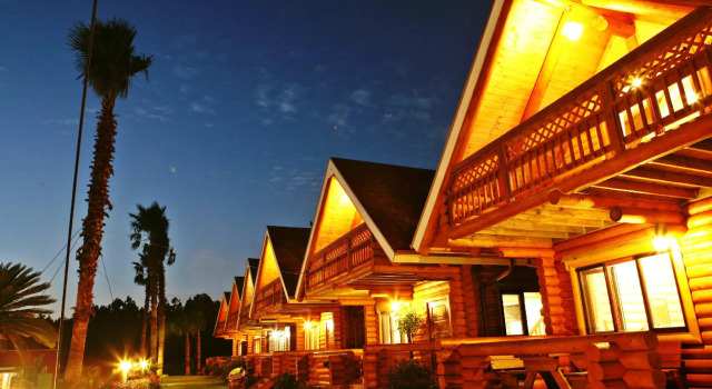 Jungmun Log Pension & Resort, Забронировать Курортный отель Отели Согвипхо с парковкой, Парковка