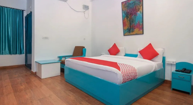 OYO 15518 Hotel Amar, Забронировать Отель Отели штата Раджастхана с парковкой, Парковка