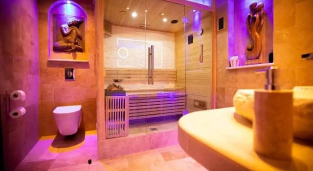 Апартаменты c 1 комнатой Loveroom La Garçonn'hyeres