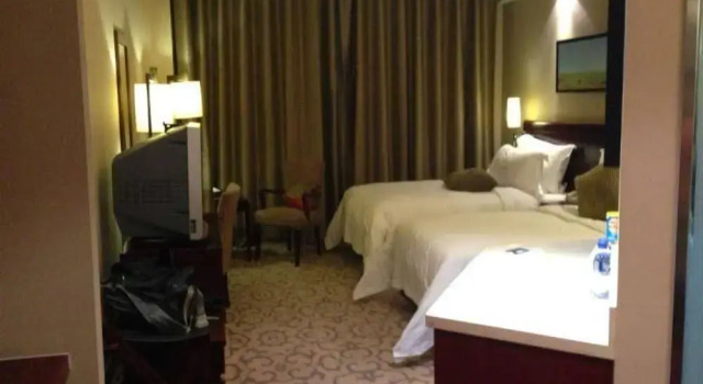 Hohhot Yiju Hotel, Book Hotel Hotels in Inner Mongolia with Parking, Parking