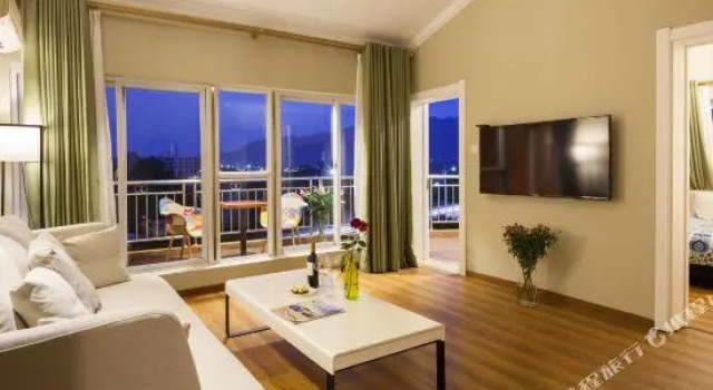 Coloroom Hotel