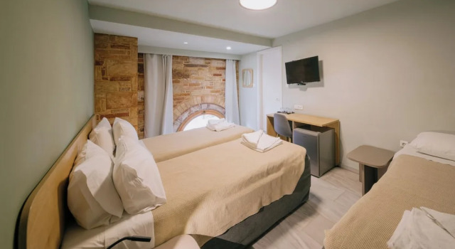 Пятиместный номер Standard Мансарда Chios City Inn