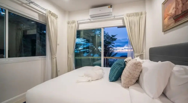 Ocean View 4BR Pool Villa KataBB Seaview