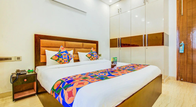 Fabhotel Floyd, Забронировать Отель Отели Нью-Дели с завтраком, Завтраки