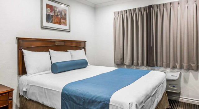 Двухместный номер Standard Rodeway Inn & Suites Pacific Coast Highway