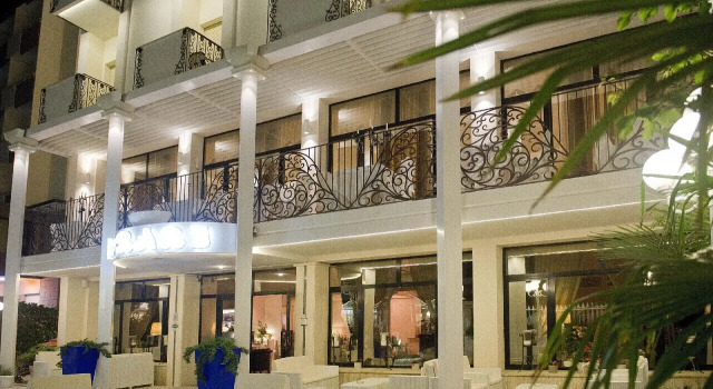 Hotel Baby, Забронировать Отель Отели Червия с питанием, Пансион