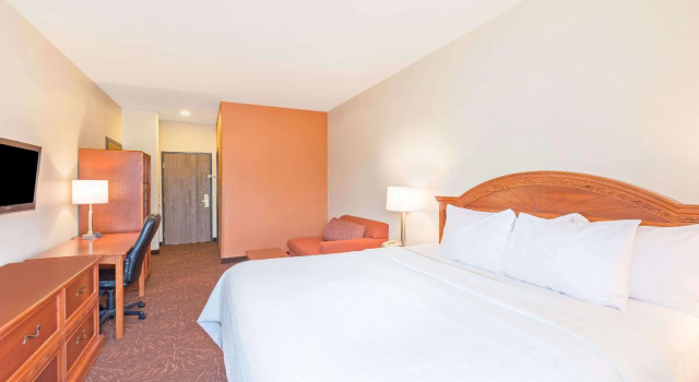 Двухместный номер Standard Days Inn & Suites by Wyndham Tucson/Marana