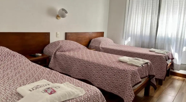 Трёхместный номер Standard Hotel Lobato