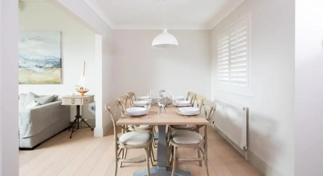 Superior house for 6 near beach w parking garden, Забронировать Дом для отпуска Виллы Исторического графства Суссекса, Вилла