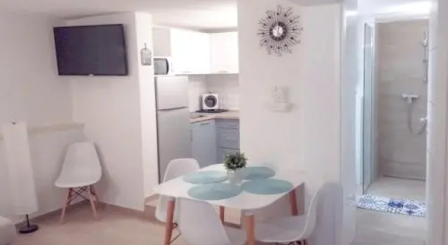 Hortenzia Apartments, Prenota Appartamento Città di Lesina 