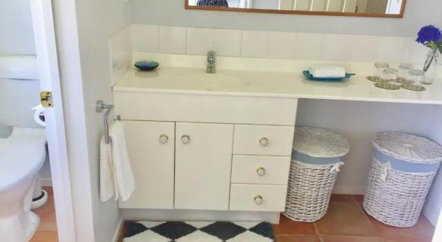 Коттедж с 4 комнатами YiFan Lake View Manor In Rotorua