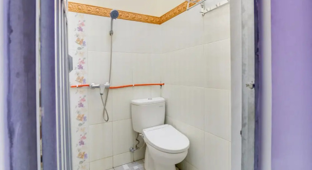 Economy room Orange inn RedPartner Madiun