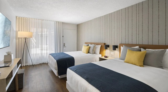 Четырёхместный номер Standard Цокольный этаж Sea Harbor Hotel - San Diego