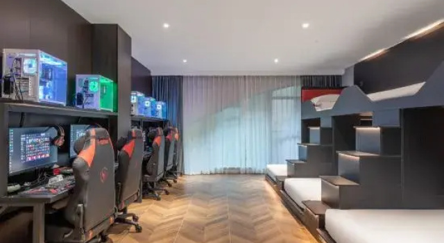 Кровать в общем номере YueTa X E-Sports Hotel (Guangzhou South of Pearl River Binjiang East Road Subway Station)