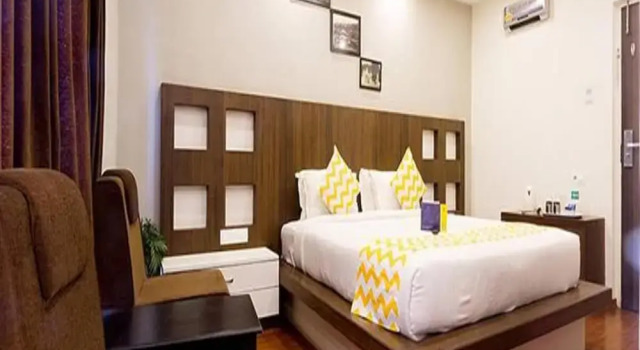 Номер Premium FabHotel Sholas Residency I - Nr Government Rose Garden