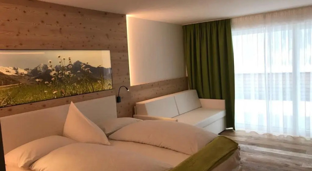 MyPARADIES