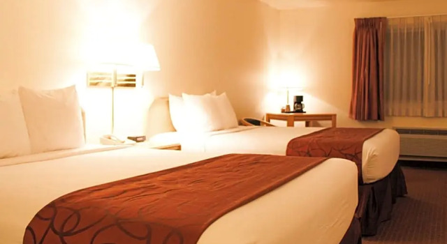 Двухместный люкс c 1 комнатой Inn at Lander, Travelodge by Wyndham