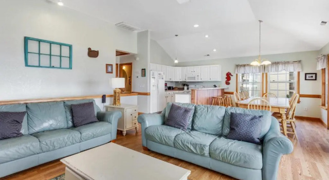 6175 - Longview Cottage