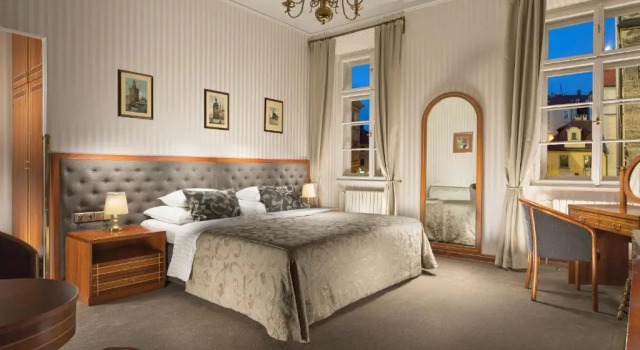 Klasický Dvoulůžkový s manželskou postelí pokoj Hotel Pod Vezi