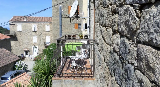 Appartement de charme entre mer et montagne, Varaa Huoneisto  