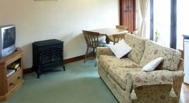 Brook Cottage, Varaa Lomakoti Mökit kohteessa Merseyside, Mökki