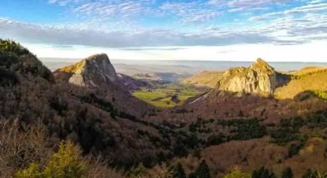 Séjour avec piscine chauffée, Varaa Hotelli Saint-Ours Auvergne Volcanoes