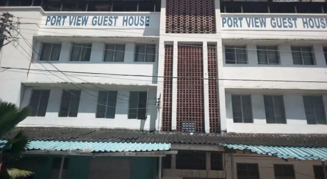 Port View Guest House, Book Guesthouse Hotels in Coast Region with Parking, Parking