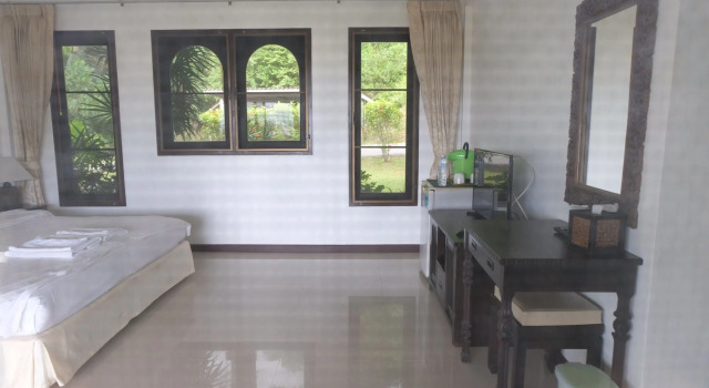 Khaolak Hillside Villa