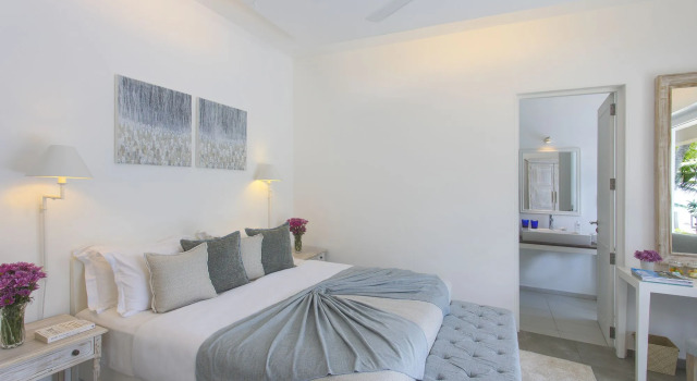Villa White