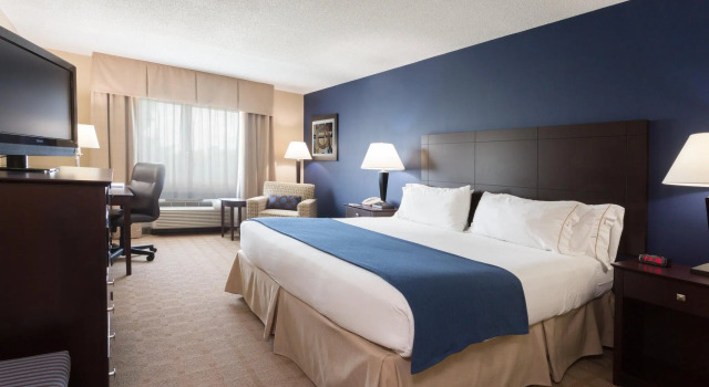 Двухместный номер Standard Holiday Inn Express Hotel & Suites Fort Pierce West by IHG