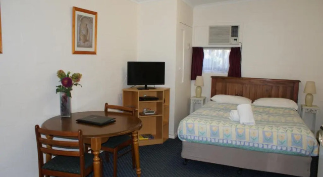Студия Warrnambool Motel and Holiday Park