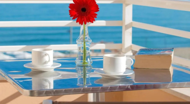 Студия с видом на море Sunny Beach Apartments