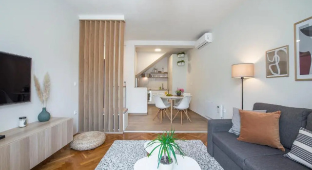 51 Street Apartment