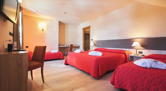 Четырёхместный номер Standard Hotel Mondolé - Azzurro Club