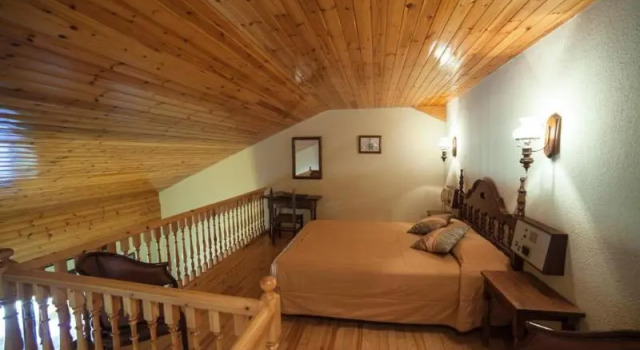 Семейный номер Deluxe с балконом Abba Ordino Babot Hotel