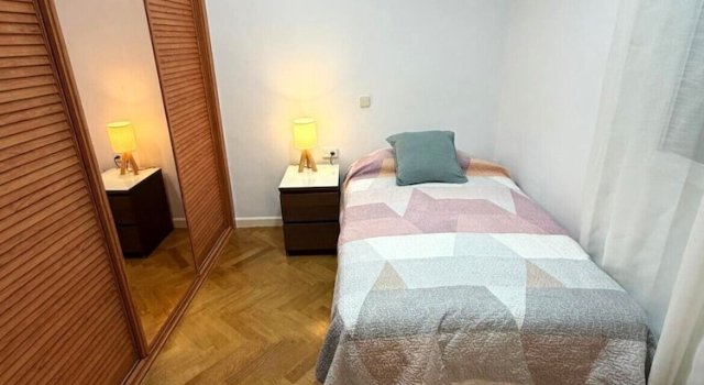 Habitaciones Libertad, Забронировать Апарт-отель Апарт-отели Мадрида, рядом с Монастырь босоногих тринитариев, Апарт-отель