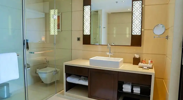 Номер Standard с видом на бассейн Kochi Marriott Hotel, LuLu International Shopping Mall