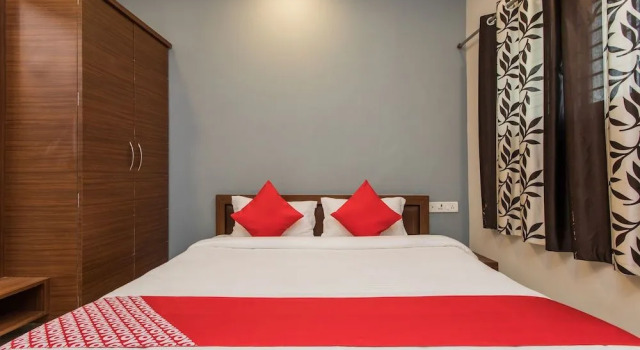 Oyo 17161 Hotel Mahalaxmi, Забронировать Отель Отели штата Махараштры с завтраком, Завтраки