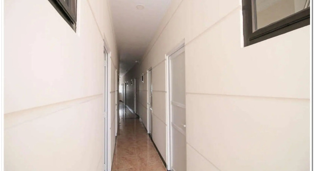 RedDoorz Syariah @ Jatinegara, Book Hotel Jakarta Jakarta Province