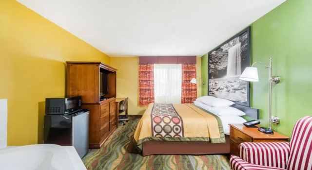 Люкс Super 8 by Wyndham Jacksonville