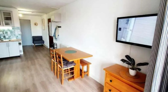 Appartement Le Barcarès, 2 pièces, 5 personnes - FR-1-195-82, Book Lejlighed Hoteller i Corbières med parkering, Parkering