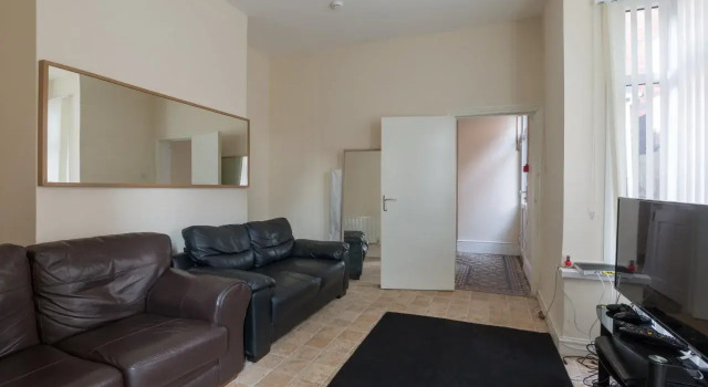 Birmingham Guest House 11, Забронировать Гостевой дом Гостевые дома Бирмингема, рядом с Городская больница Бирмингема, Гостевой дом