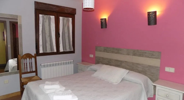 Casa Rural Las Eras III, Book Hotel Ayllon Segovia