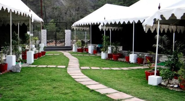 Camp Aqua Forest, Rezervovat Hotel Rišikéš Uttarakhand