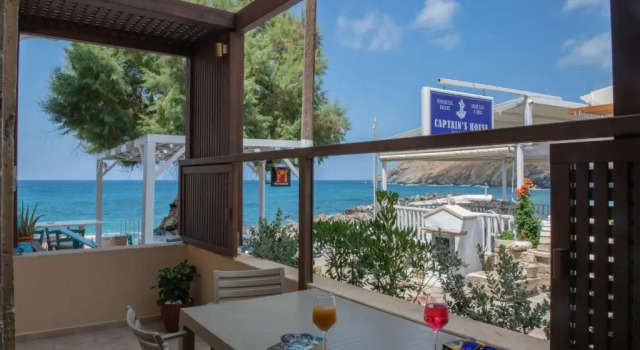 Полулюкс Captains House Hotel Suites & Apartments