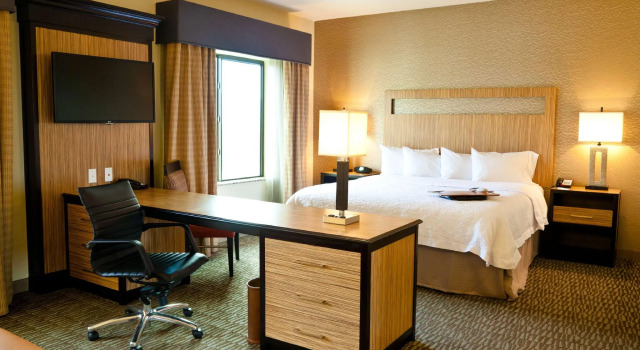 Двухместный номер Standard Hampton Inn & Suites Salinas