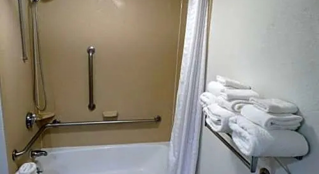Номер Deluxe Clarion Pointe near Medical Center