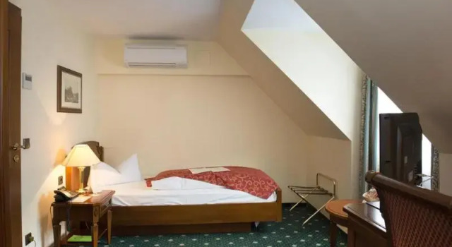 Одноместный номер Standard с балконом Schlossparkhotel Schkopau